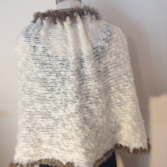 Hand Knit Cape with Authentic Rabbit Fur Trim - Picture 5 of 6